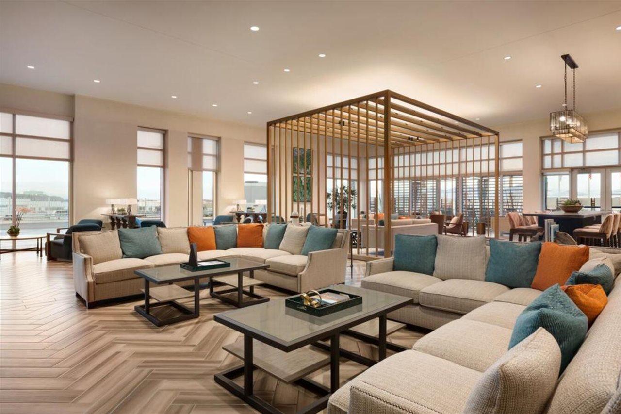 Embassy Suites By Hilton San Antonio Landmark Экстерьер фото