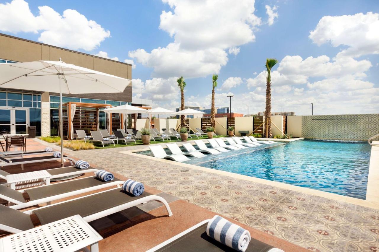Embassy Suites By Hilton San Antonio Landmark Экстерьер фото